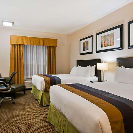 Best Western Wainwright Inn & Suites מראה חיצוני תמונה