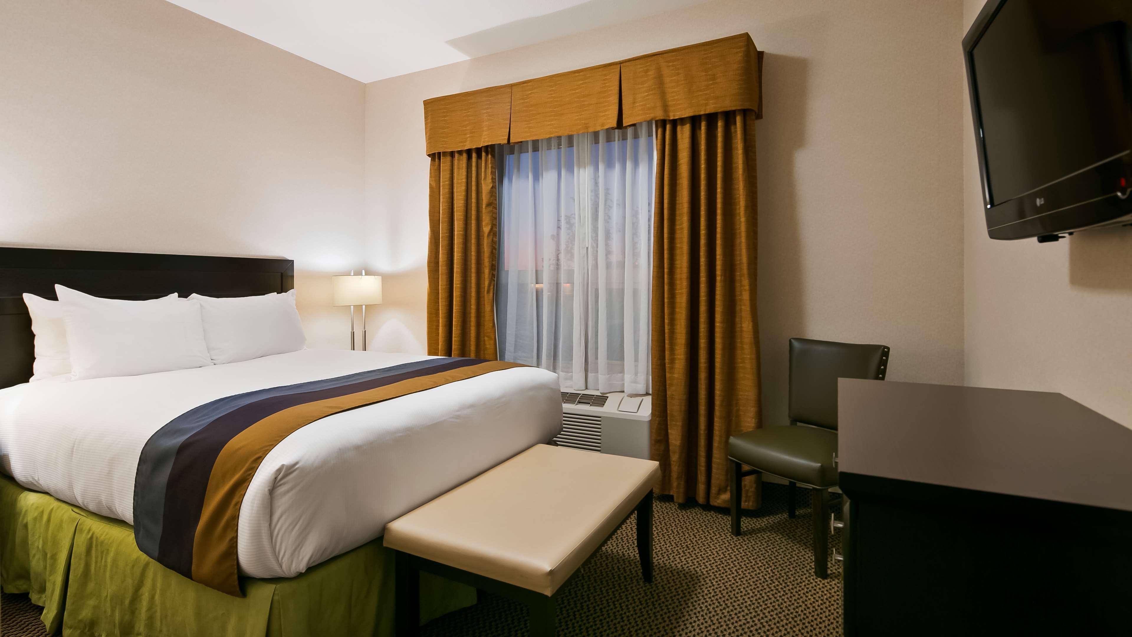 Best Western Wainwright Inn & Suites מראה חיצוני תמונה