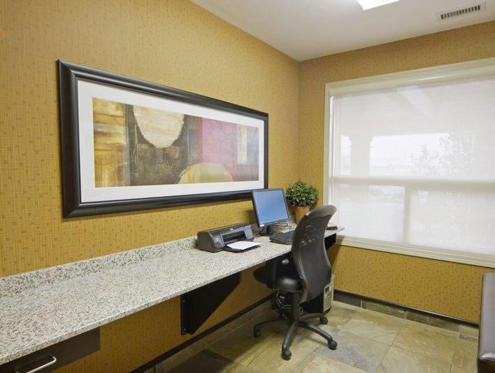 Best Western Wainwright Inn & Suites מראה חיצוני תמונה