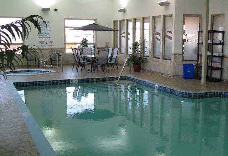 Best Western Wainwright Inn & Suites מראה חיצוני תמונה