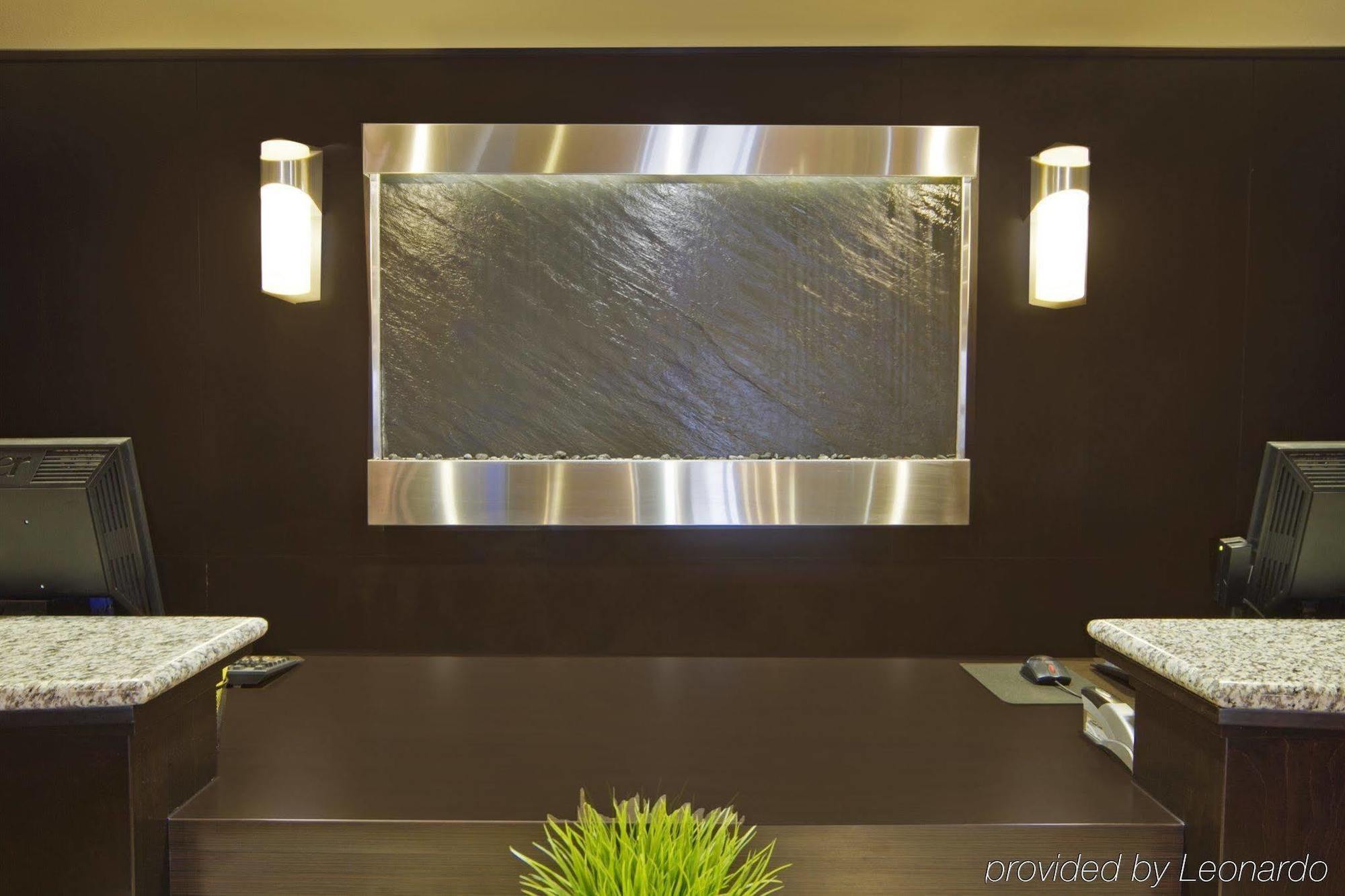 Best Western Wainwright Inn & Suites מראה חיצוני תמונה