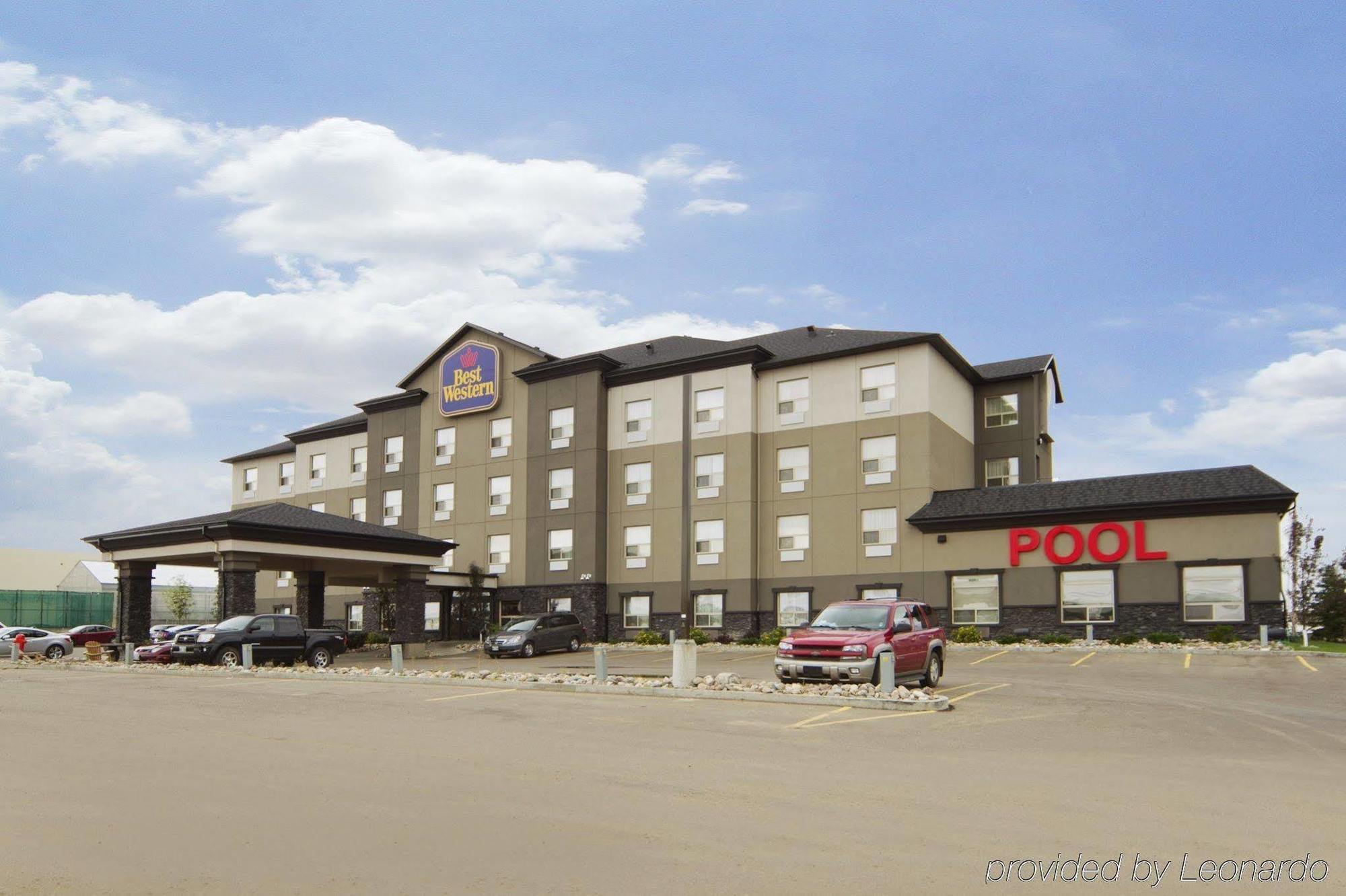 Best Western Wainwright Inn & Suites מראה חיצוני תמונה